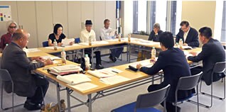 【積極的な意見交換を実施】