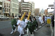 春日若宮おん祭のお渡り式でのボランティア活動(奈良県奈良市)