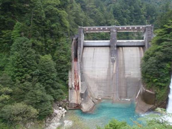 小屋平（こやだいら）ダム（富山県）