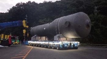 旧蒸気発生器の構内移動