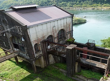 放水口発電所