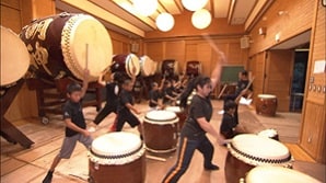 「O・TA・I・KO　座　明神」の活動の様子