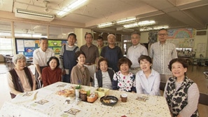 「西津やうちのシルバーカフェ『いぶし銀の会』」の活動の様子
