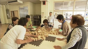 「西津やうちのシルバーカフェ『いぶし銀の会』」の活動の様子