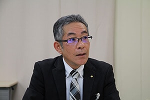 ソリューション本部 営業部門（法人） 海外営業グループ部長 福澤義隆