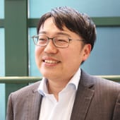 重森弘毅