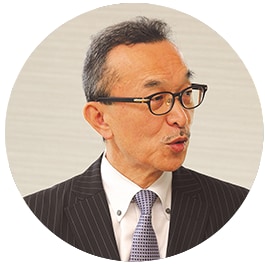 小山堅