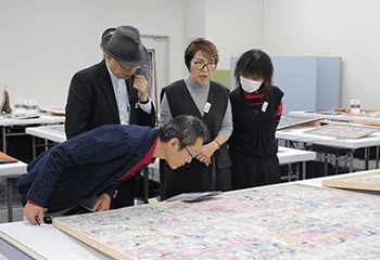 芸術に造詣の深い審査員がすべての作品を審査