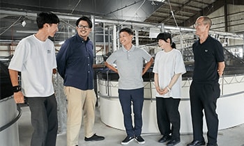 関係者が協力しマサバ養殖に取り組む