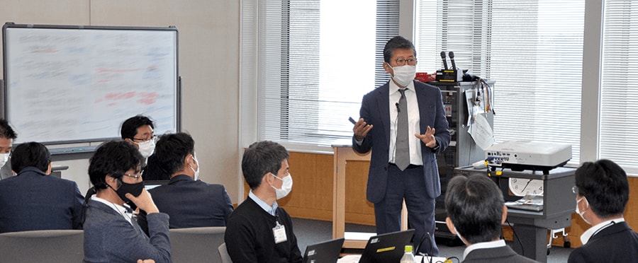 CLP IVプログラムでの社内研修