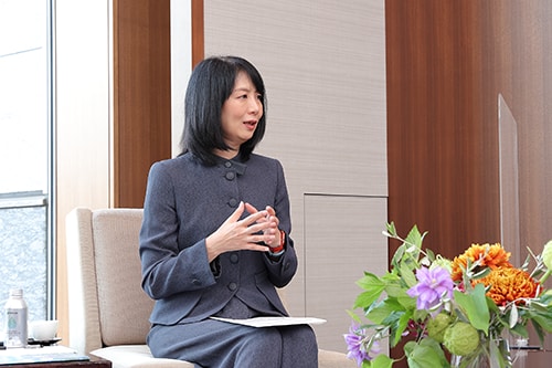 藤沢久美　国際社会経済研究所 理事長の写真