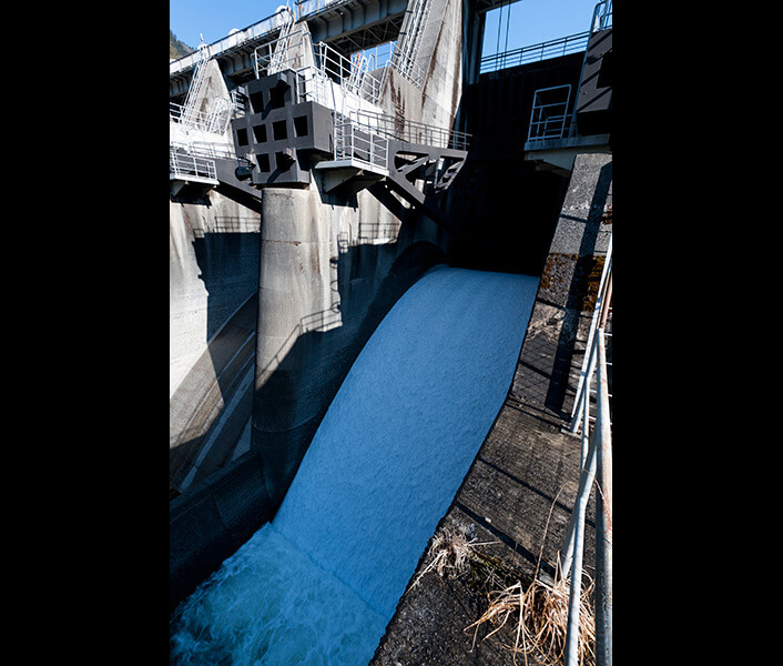 ダム下流の景観の保全等、河川環境の維持のためダムから放流する水