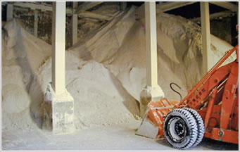 Gypsum removed from the thermal power station’s exhaust gas desulfurizer.