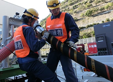 Drill on the installation of pumps injecting coolant into reactor