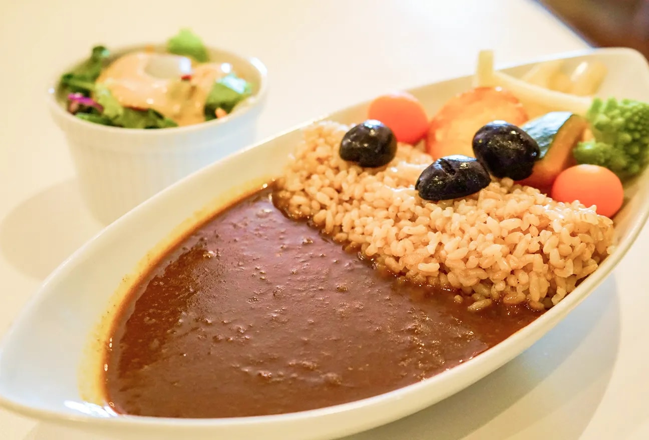 現地でしか味わえない「食」