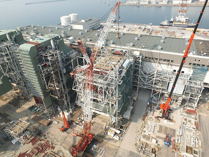 建設が着々と進む姫路第二発電所更新工事（ボイラ据付状況）
