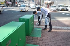 大阪マラソン走行コースの清掃活動（大阪府大阪市）