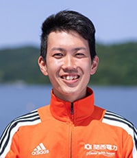 青池　翔太