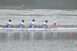 舵手つきフォア　決勝レース（左から　河下、荒木、加茂、林、中嶋選手）