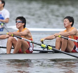 ダブルスカル（左：繁田選手、右：濱上選手）