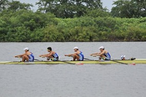 男子舵手つきフォア1位：左から武田、田中、澤田、瀬戸、青池