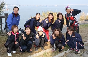 後列左から、今次コーチ（立命）、窪、松井、今井、村井前列左から、畠、津田、橋本、納田、竹村