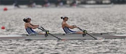 6位入賞ダブルスカル:左より今井・窪 6位入賞ダブルスカル:左より今井・窪