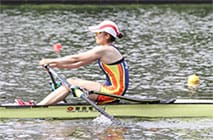 シングルスカル優勝:納田選手(13年ぶりの優勝) シングルスカル優勝:納田選手(13年ぶりの優勝)