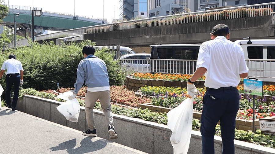 事業所周辺清掃